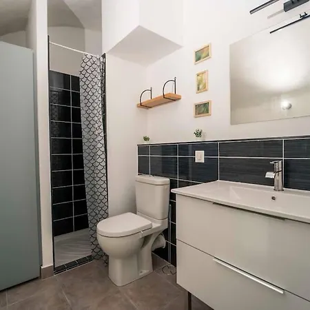 Apartment T2 Chateau Historique
