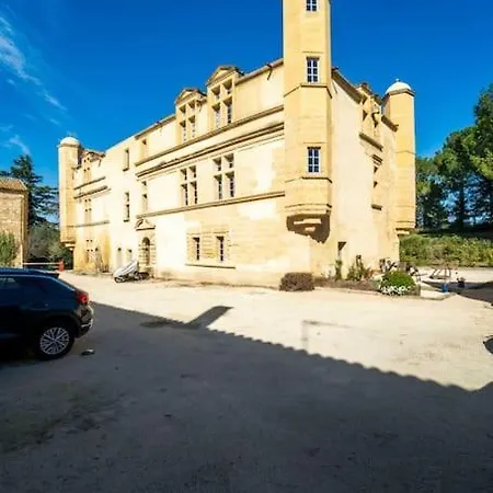T2 Chateau Historique * Remoulins